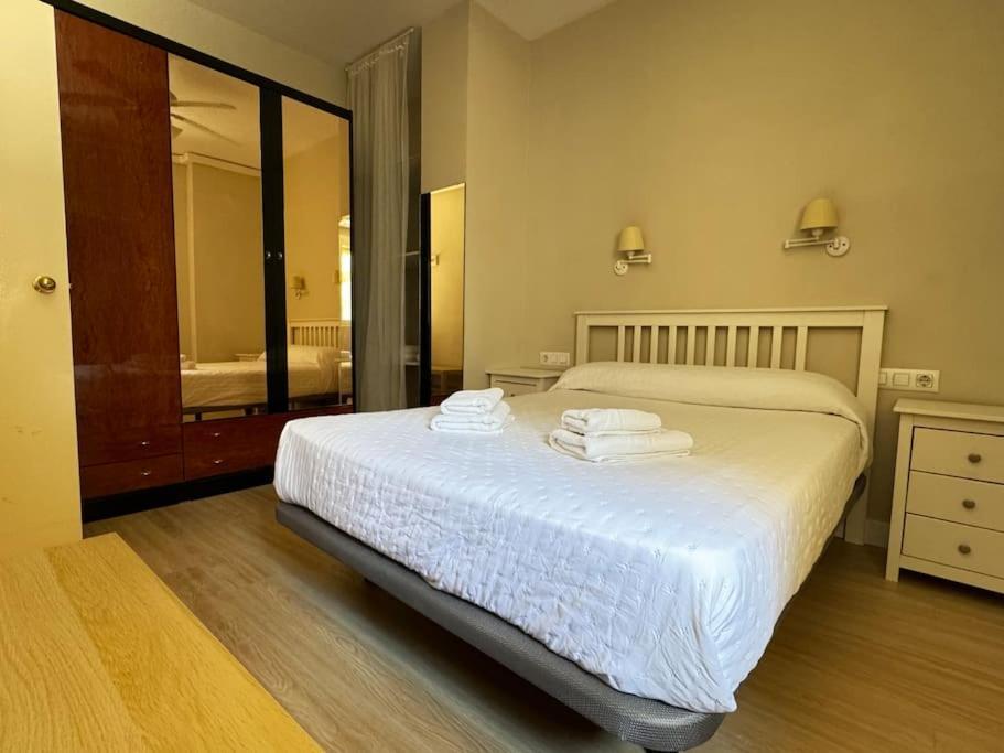 Apartamento En San Bernardo, El Barrio Torero Seville Exterior photo
